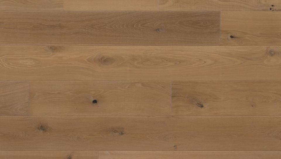 Weekend - Engineered Hardwood / Kentwood.